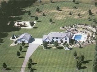 20201 J Dr N, Marshall, MI 49068