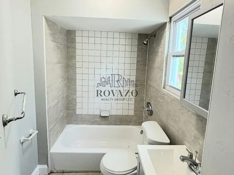 591 S 19th St #1 — Photo 2