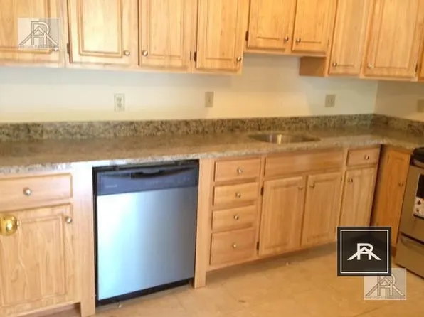 112 Babcock St #38, Brookline, MA 02446