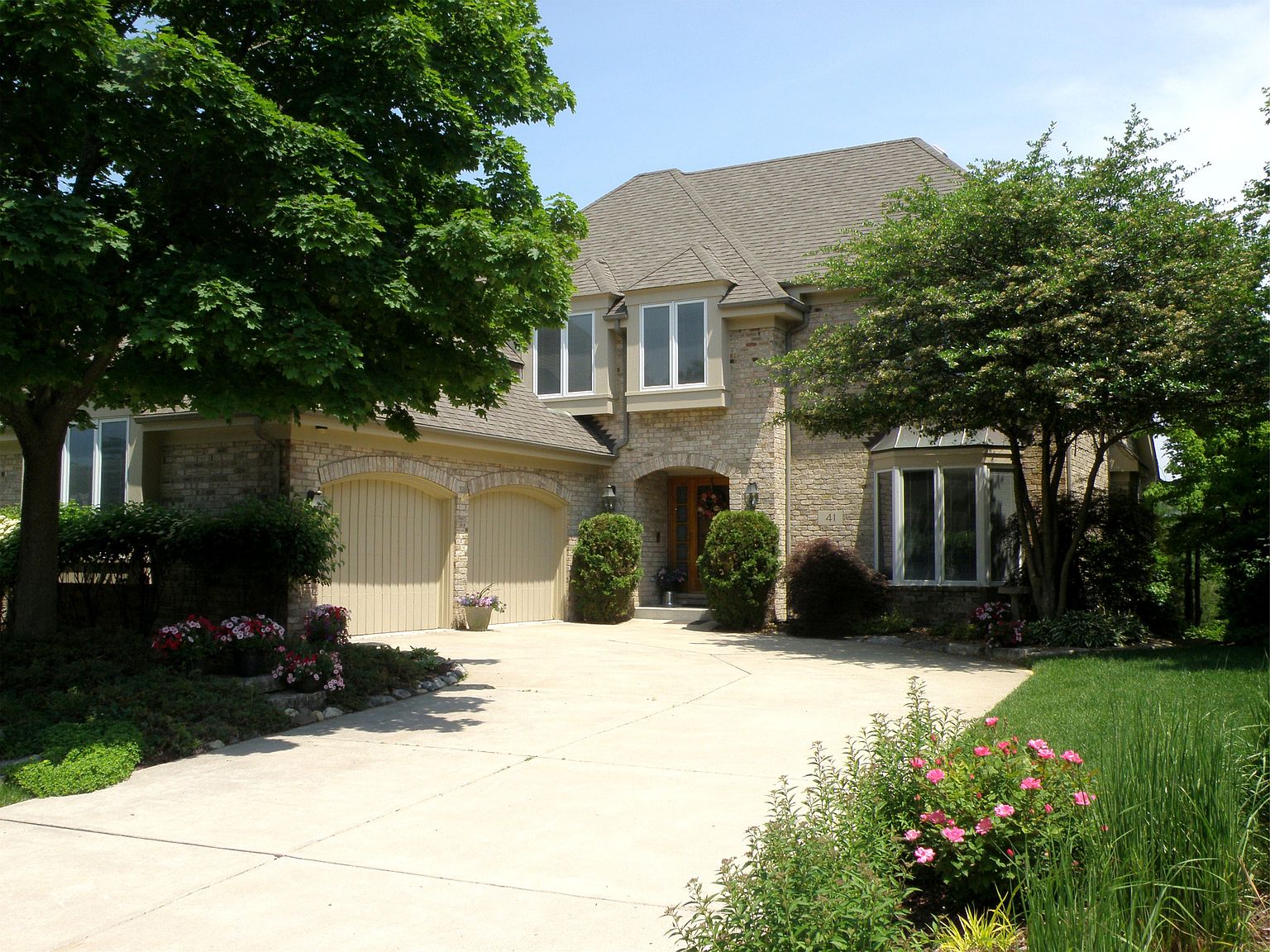 41 Tartan Lakes Dr, Westmont, IL 60559 | Zillow