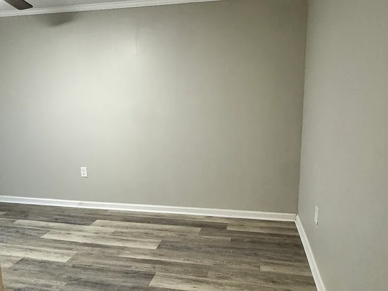 1312 Barnes St — Photo 12