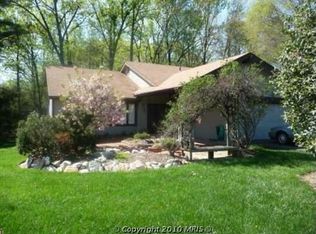 5956 Hall St, Springfield, VA 22152