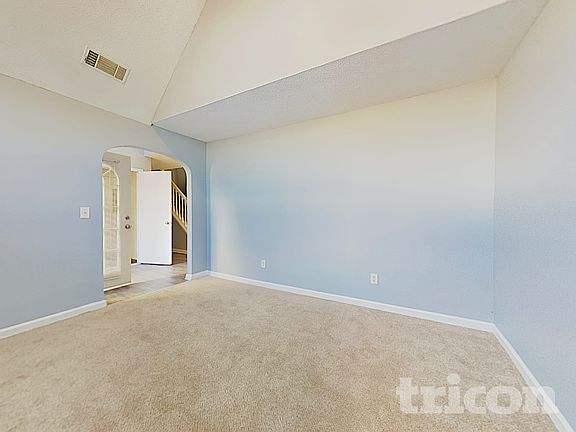 2nd image of 2372 Creel Rd