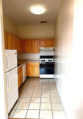 2nd image of 251 Wilson Ave APT 3