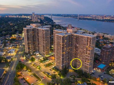 200 Winston Dr APT 716, Cliffside Park, NJ, 07010