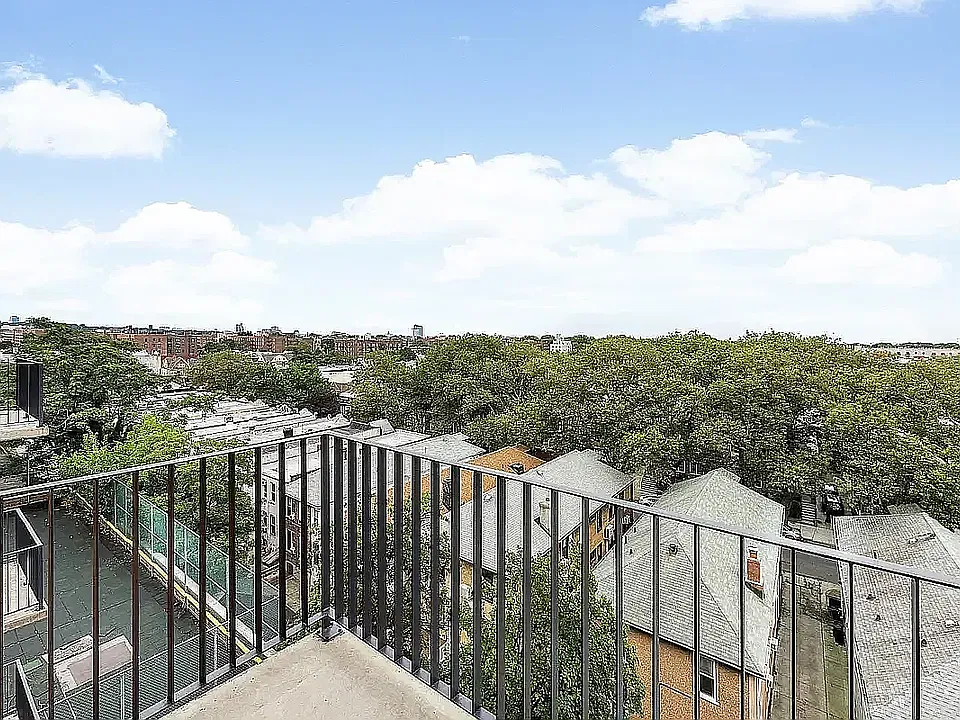 567 Ocean Pkwy #PHD