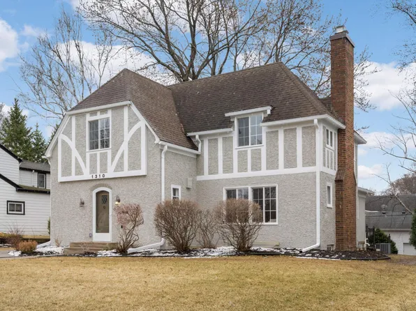 1310 Ford Pkwy, Saint Paul, MN 55116