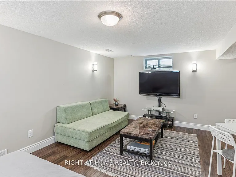 223 Grey Fox Dr — Photo 22