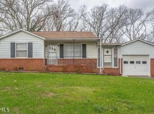 369 Jenkins Rd, Rossville, GA 30741
