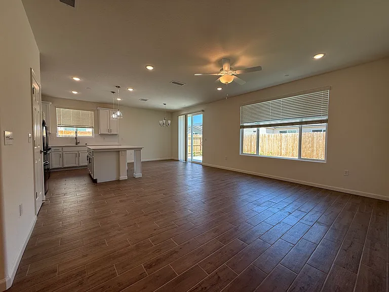 6649 E Oslin Ave — Photo 6