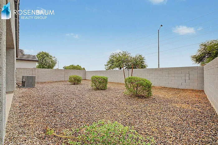 2431 S 46th St — Photo 35