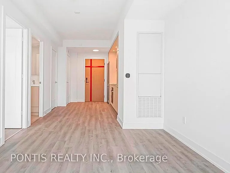 25 Cordova Ave #1907 — Photo 3