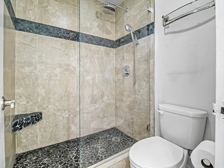 310 E 46th St #8U — Photo 13