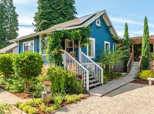 160 W Exeter St, Gladstone, OR 97027