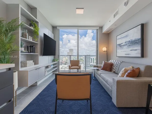 227 NE 2nd St Unit 3104, Miami, FL 33179