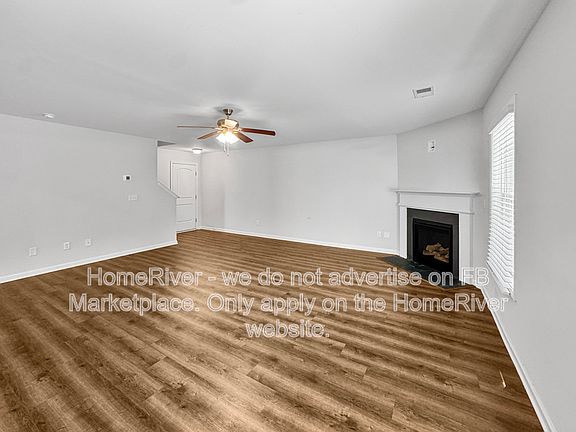 3rd image of 355 Niblick Dr