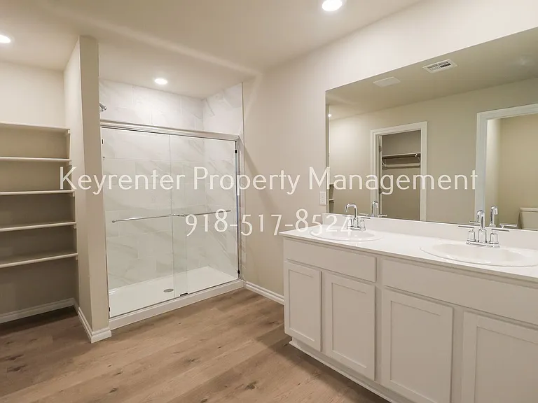 15610 S 75th East Ave — Photo 40