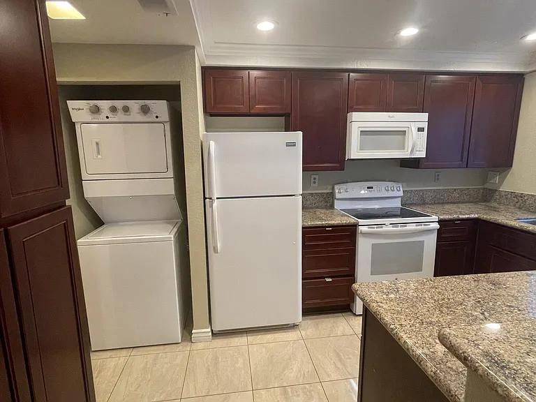22881 Hilton Head Dr #255 — Photo 4