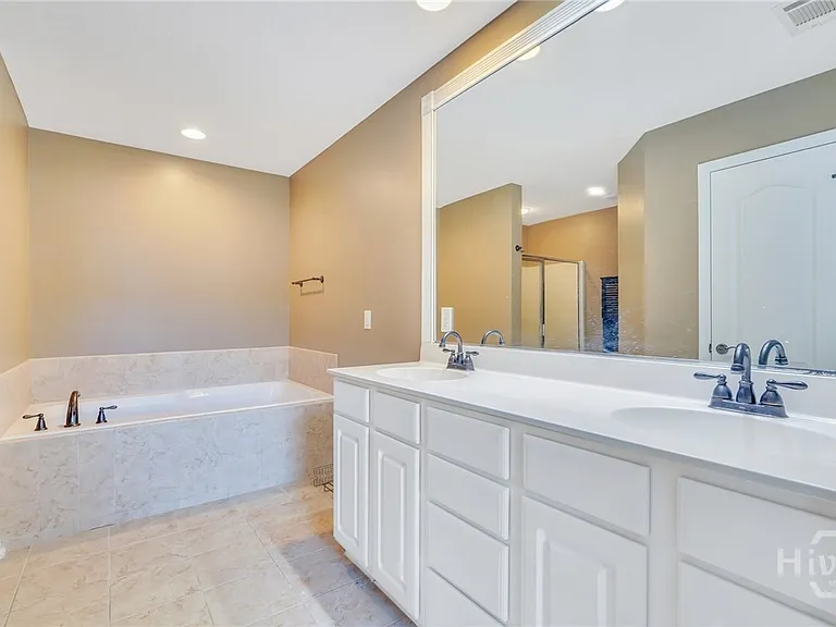 124 Ventura Pl — Photo 28