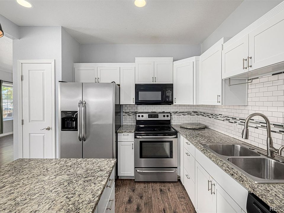 1st image of 209 S Josephine Avenue