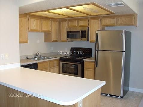 3rd image of 8410 Eldora Ave Unit 2077