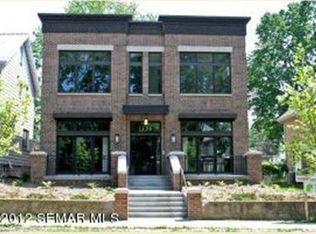 1126 W Center St APT 3, Rochester, MN 55902