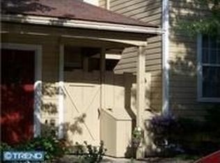 33 Tanglewood Dr, Shillington, PA 19607