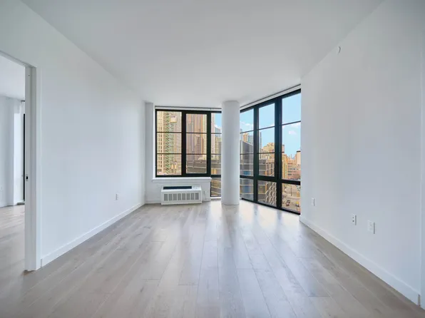 1 Flatbush image 5 of 40