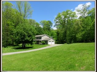 5 Foley Dr, Newton, NJ 07860