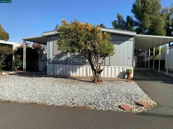 18 Surf Dr, Pittsburg, CA 94565