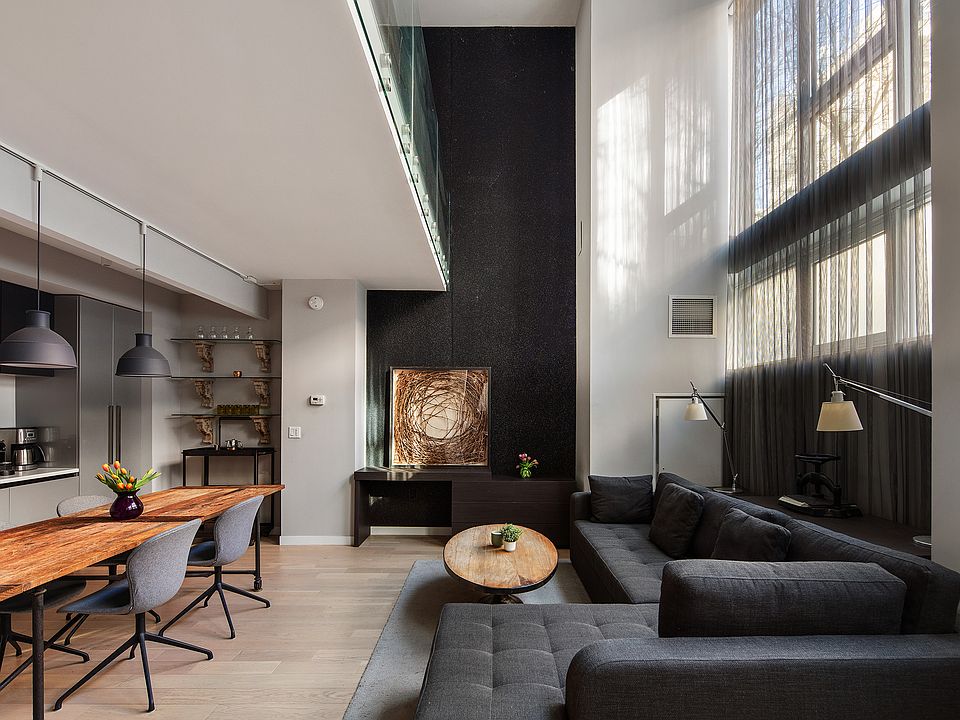 1st image of 540 W 49th St APT 104N