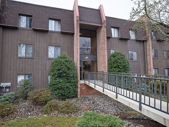 Walkway to main entrance.