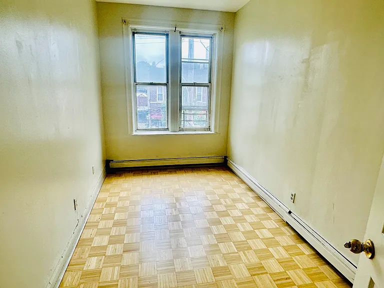 201 E 51st St #2 — Photo 5