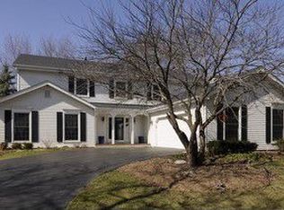 5658 Cascade Dr, Lisle, IL 60532