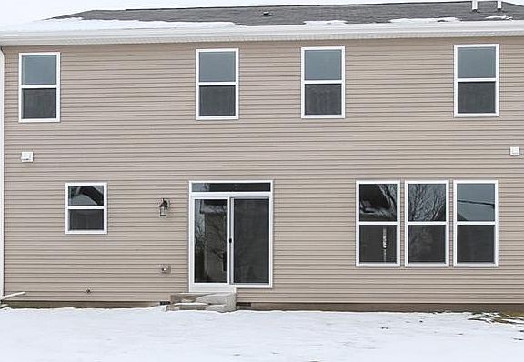 Located on 0144 in Lakewood Prairie in Joliet, IL