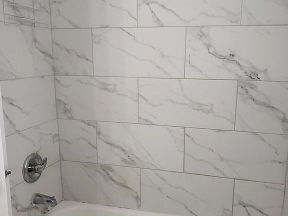 4th image of 3910 Campbell St #2209