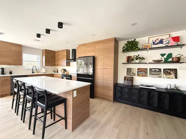 11214 Hidden Bluff Dr, Austin, TX 78754