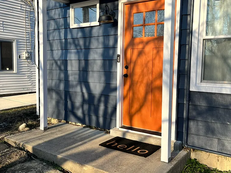 E Circle Dr — Photo 1