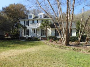 1047 Governors Rd, Mount Pleasant, SC 29464