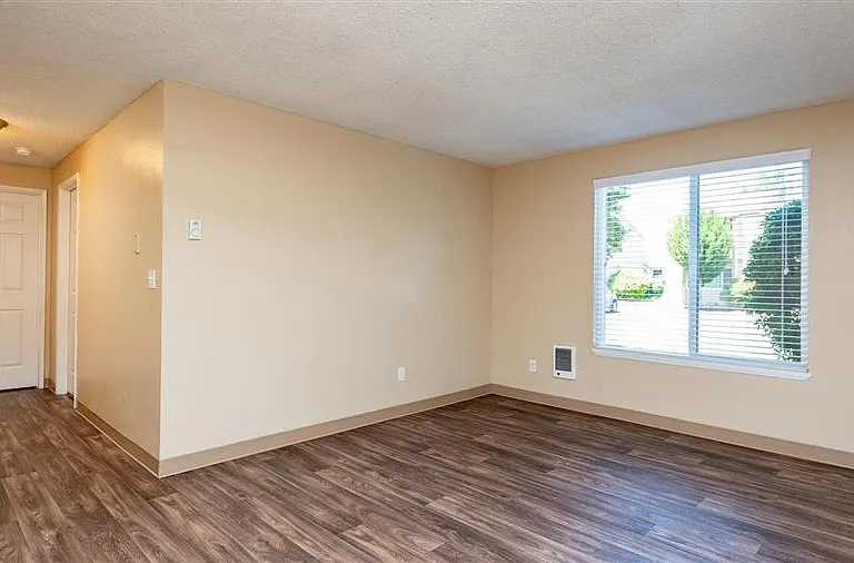 Battlecreek South | Living Room