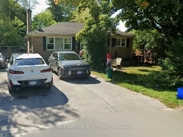 446 Palmer Ave, Richmond Hill, ON L4C 1R1