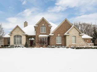 22144 Roberts Dr, Northville, MI 48167
