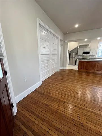 2 bed, 2.0 bath, 1865 sqft, $2,400 — Photo 4
