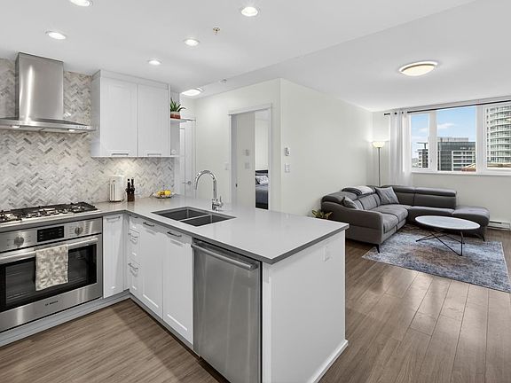 2nd image of 520 Como Lake Ave #2101