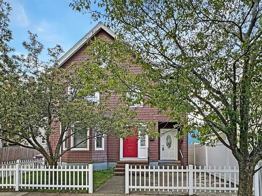 Building Photo - 82 Florence St #1