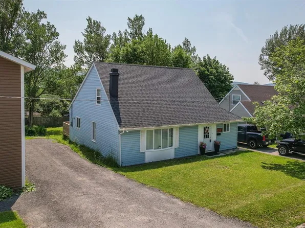 126 East Valley Road, Corner Brook, NL A2H2L7