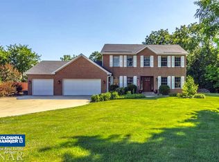 4 Quail Ct, Downs, IL 61736