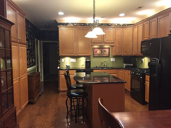 5th image of 4709 Hanberry Dr
