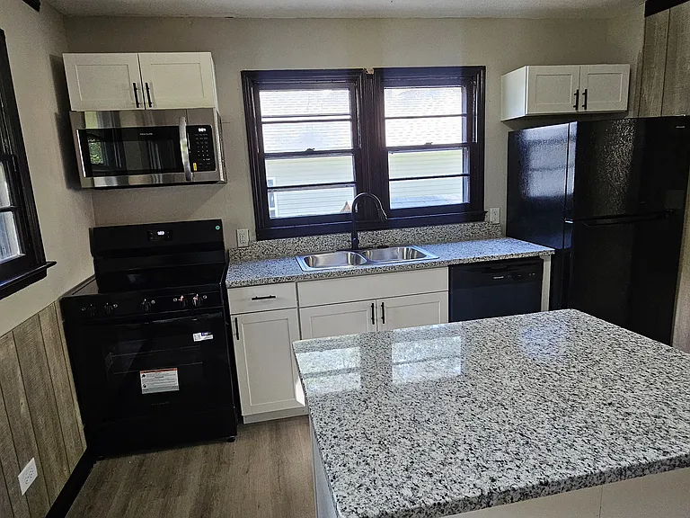 609 N Rhyne St — Photo 17