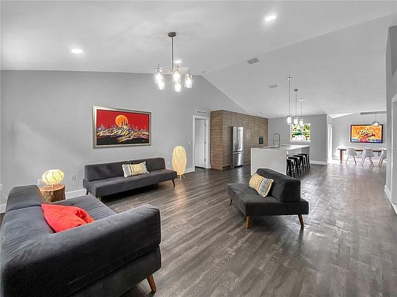 4th image of 6106 Waterfield Way